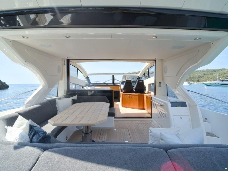 Sunseeker Predator 57