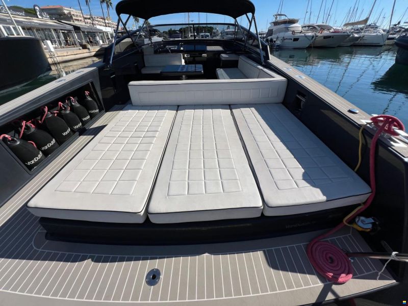VanDutch 40