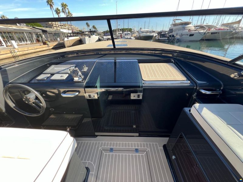 VanDutch 40