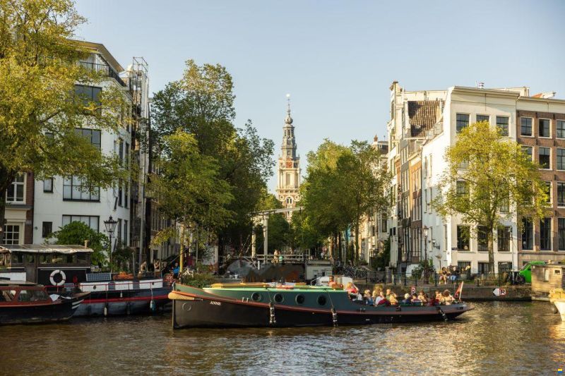 Alumax Open rondvaartboot 60 PAX.