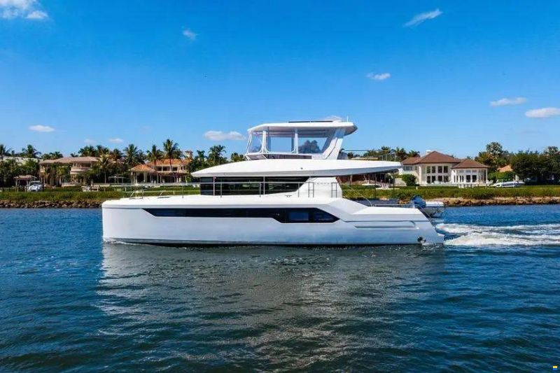 Leopard 53 Powercat