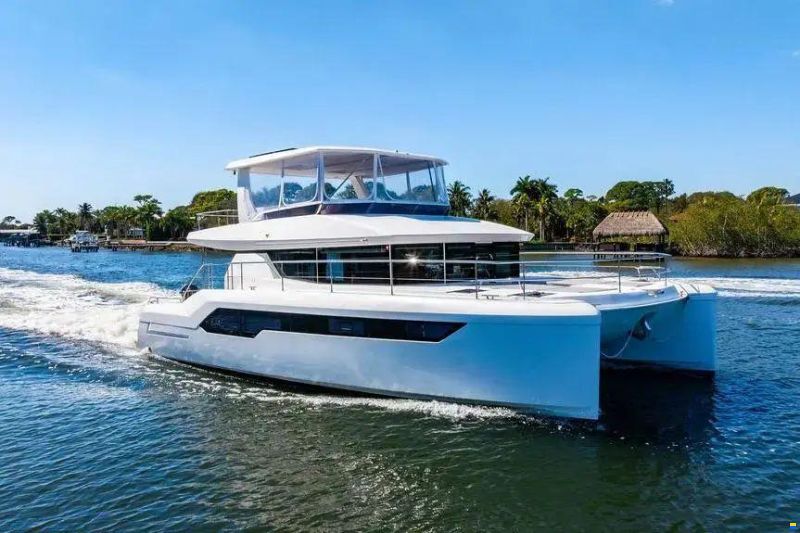 Leopard 53 Powercat
