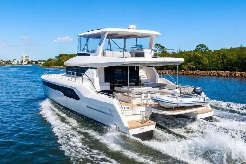 Leopard 53 Powercat