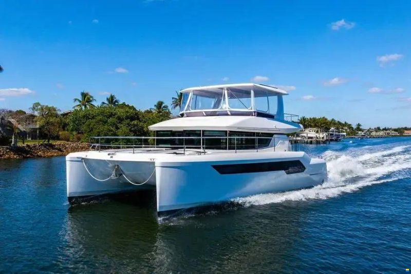Leopard 53 Powercat