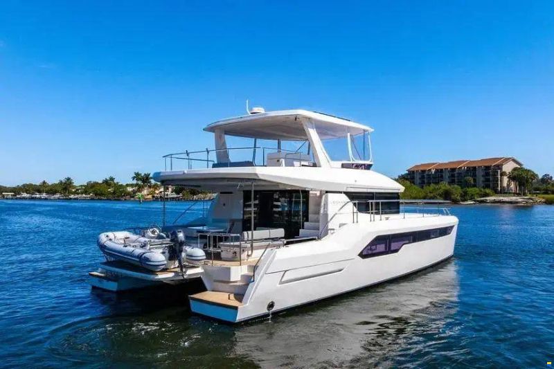 Leopard 53 Powercat