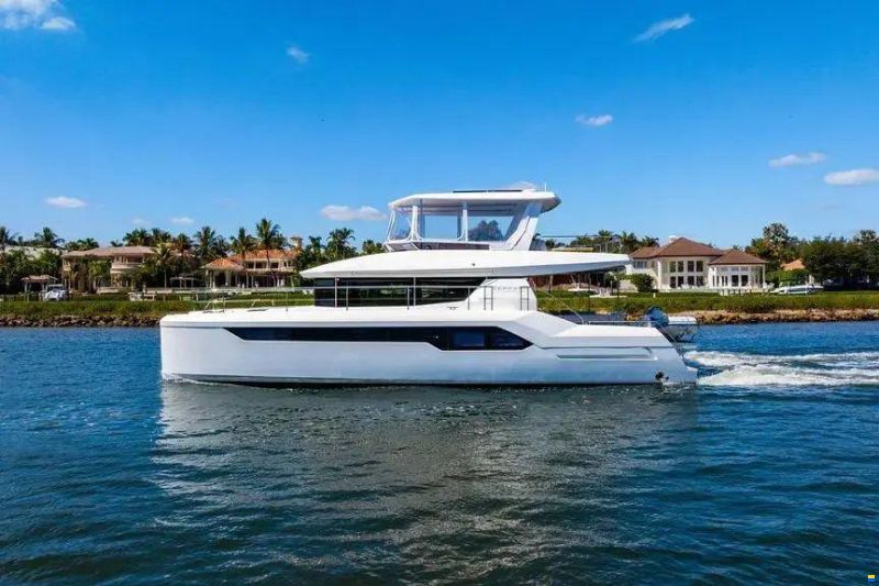 Leopard 53 Powercat
