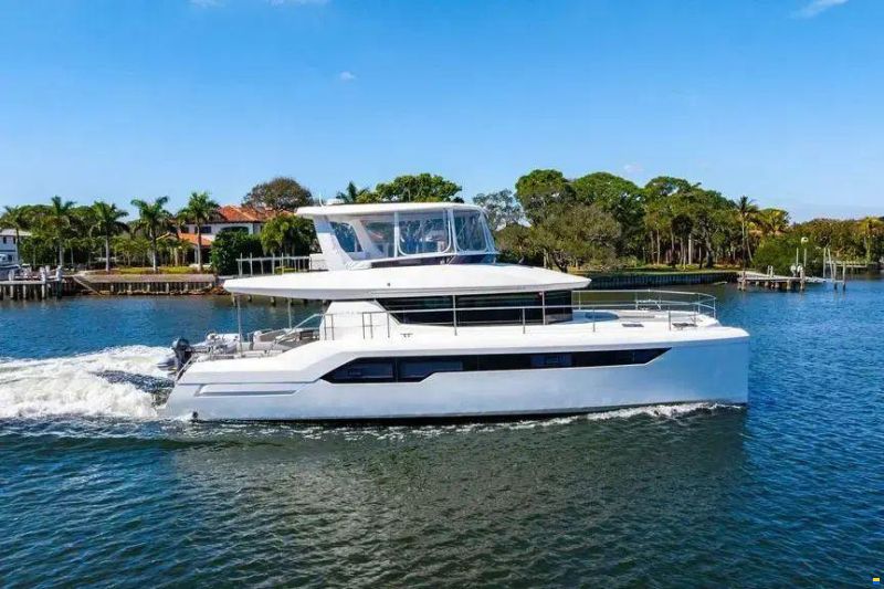 Leopard 53 Powercat