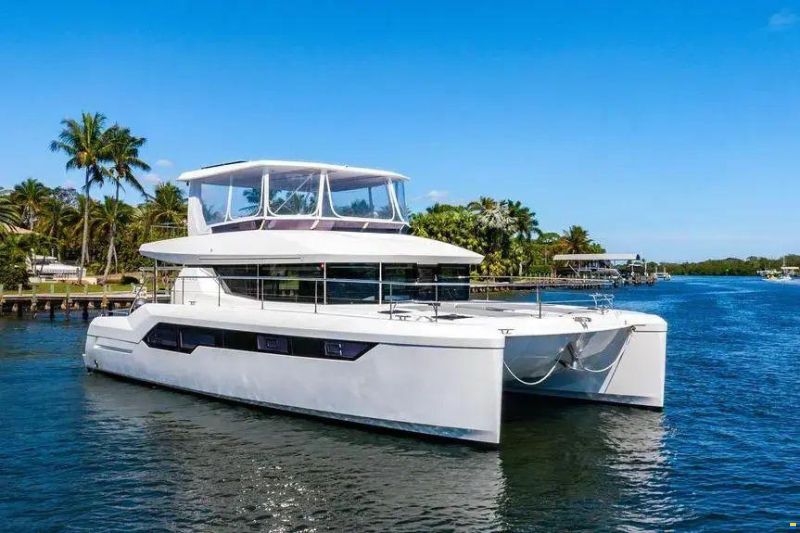 Leopard 53 Powercat