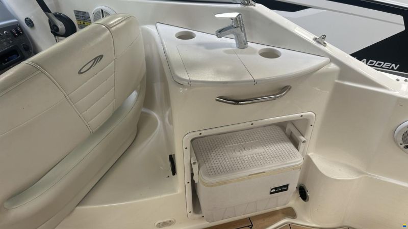 Maxum 2400 SE