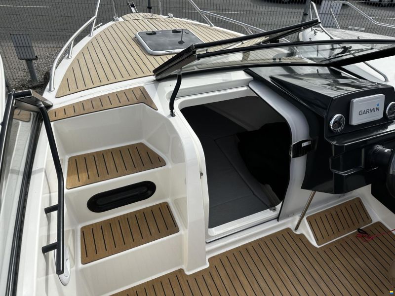 Quicksilver 605 Cruiser, Mercury F115 CT