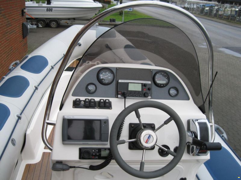 Valiant V-570 rib m/Mercury F150 hk EFI 4-takt o