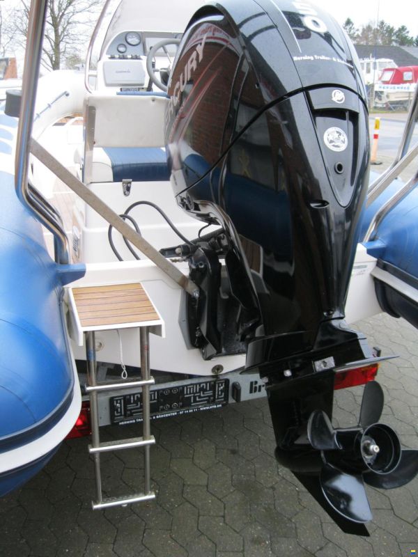 Valiant V-570 rib m/Mercury F150 hk EFI 4-takt o