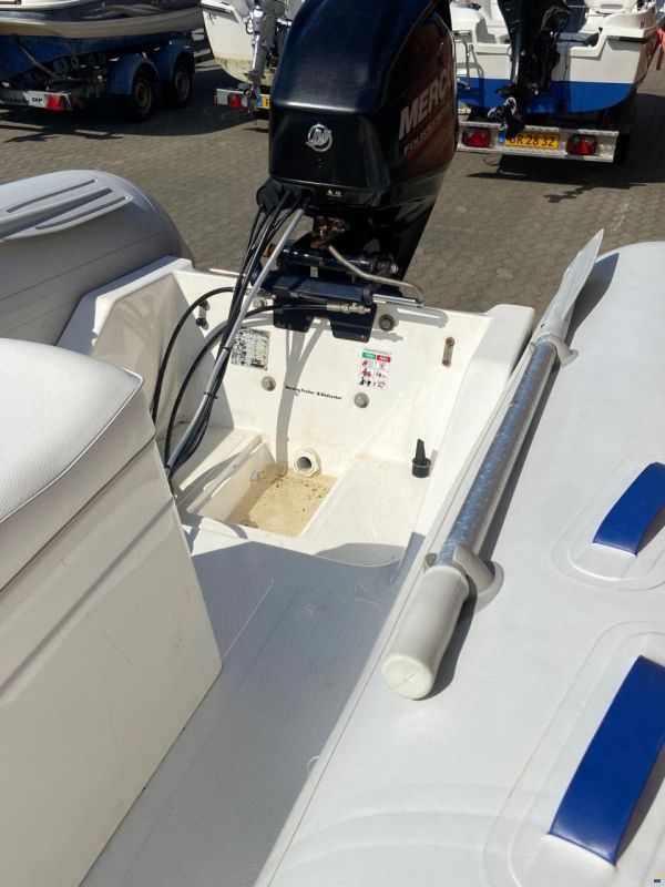 Grand S470 rib m/jockeypult m/Mercury F40 hk E