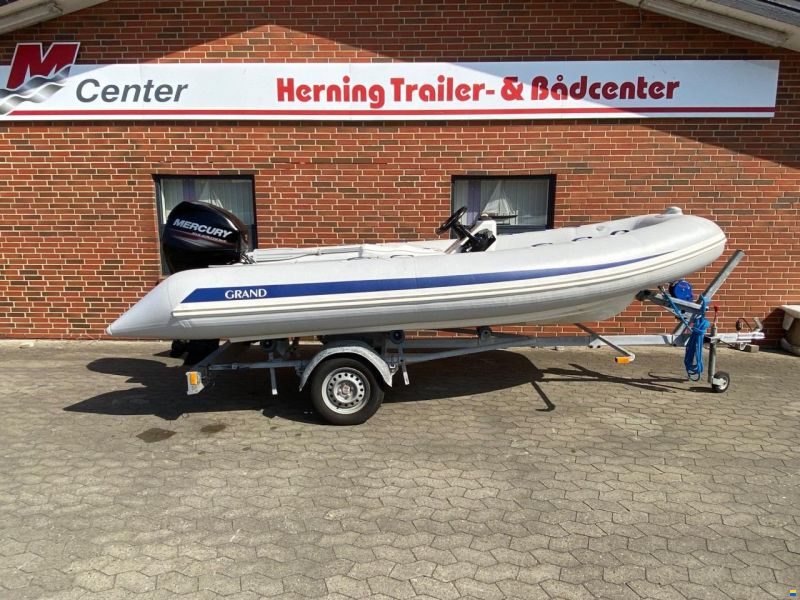Grand S470 rib m/jockeypult m/Mercury F40 hk E