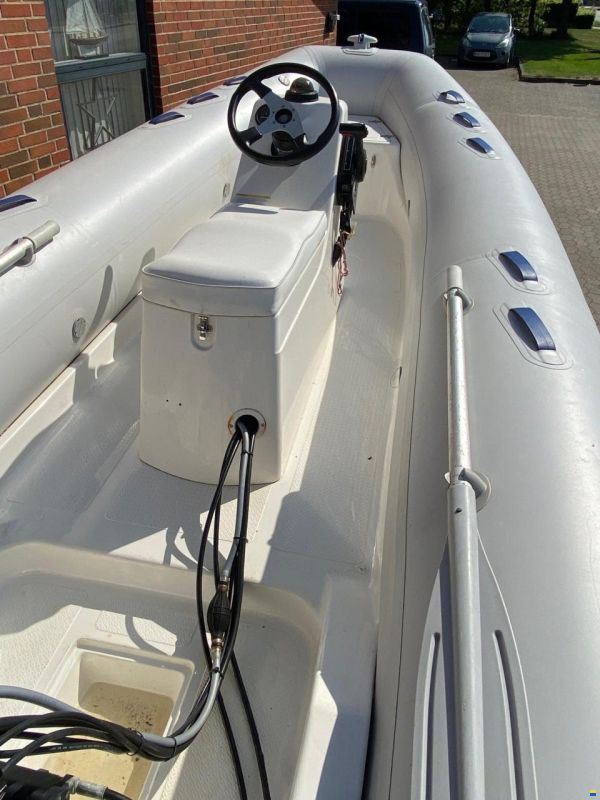 Grand S470 rib m/jockeypult m/Mercury F40 hk E