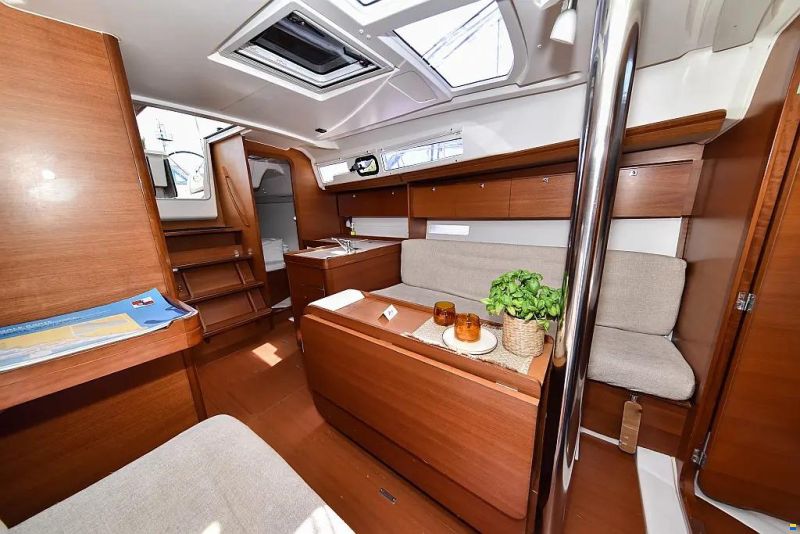 Dufour 350 Grand Large