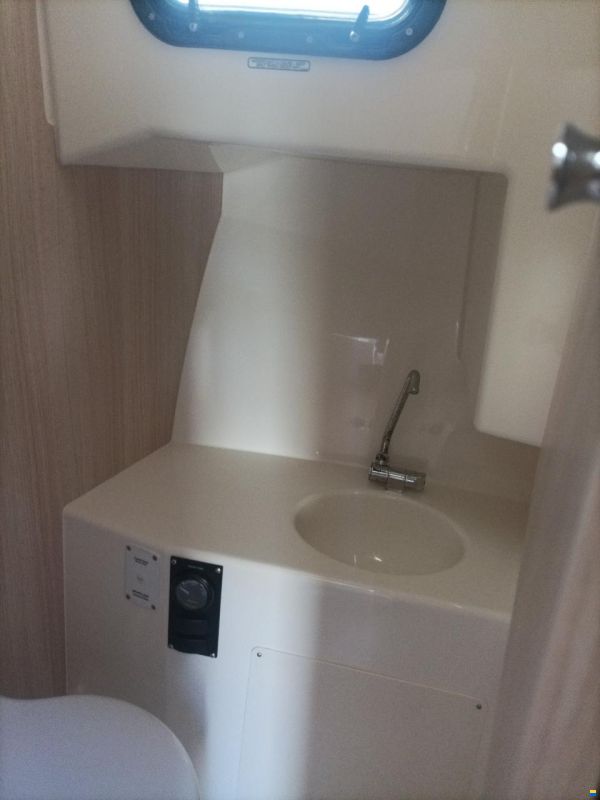 Brunswick QuickSilver QS 805 Pilothouse