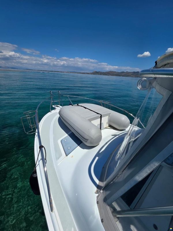 Luhrs Alura 27