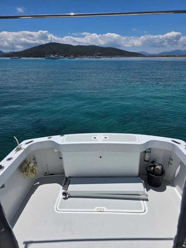 Luhrs Alura 27