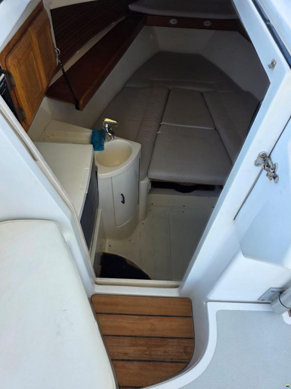 Luhrs Alura 27