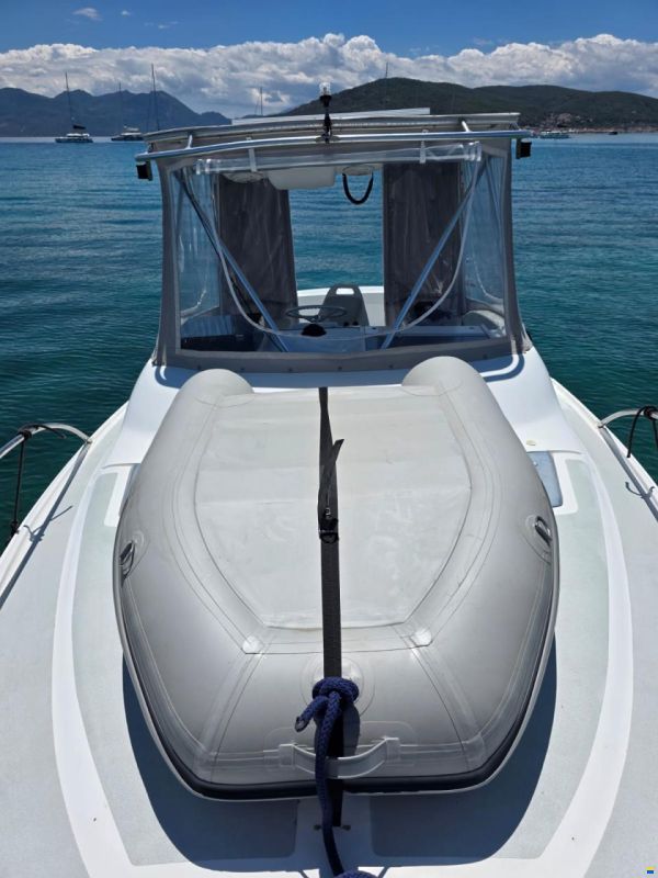 Luhrs Alura 27