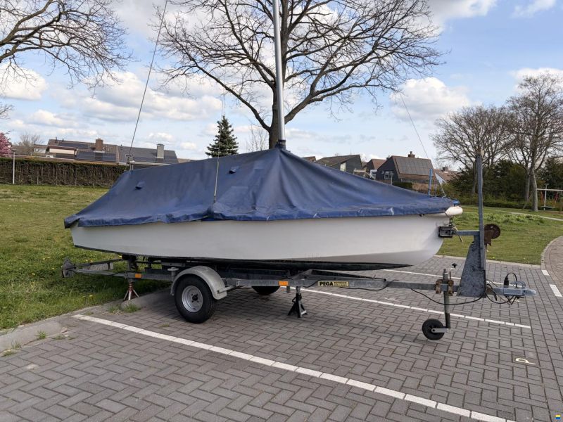 Victoire Schakel open zeilboot