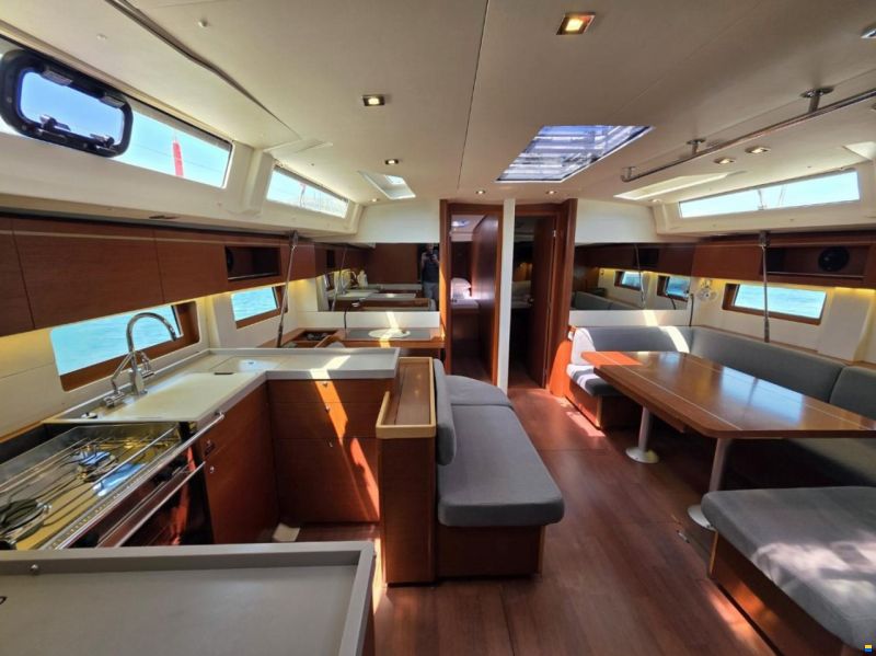 Beneteau Oceanis 51.1