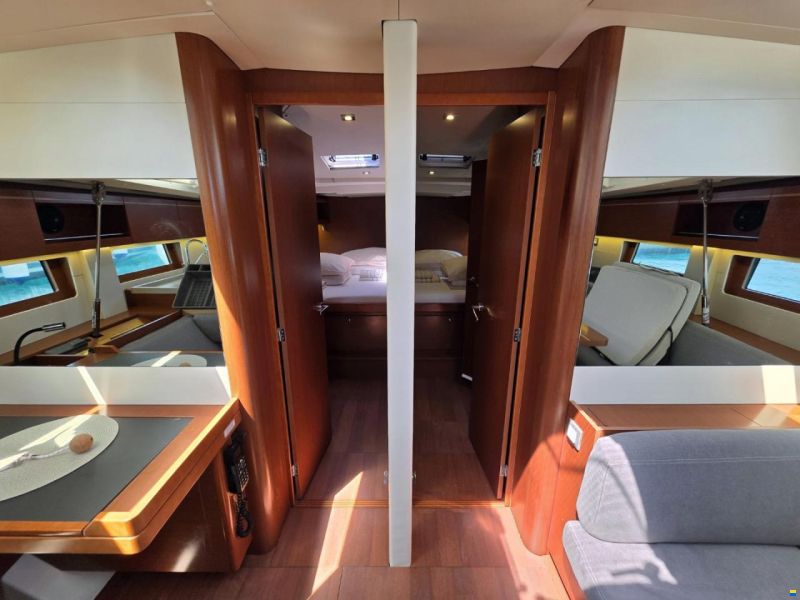 Beneteau Oceanis 51.1