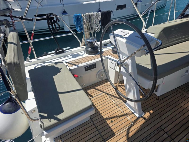 Beneteau Oceanis 51.1