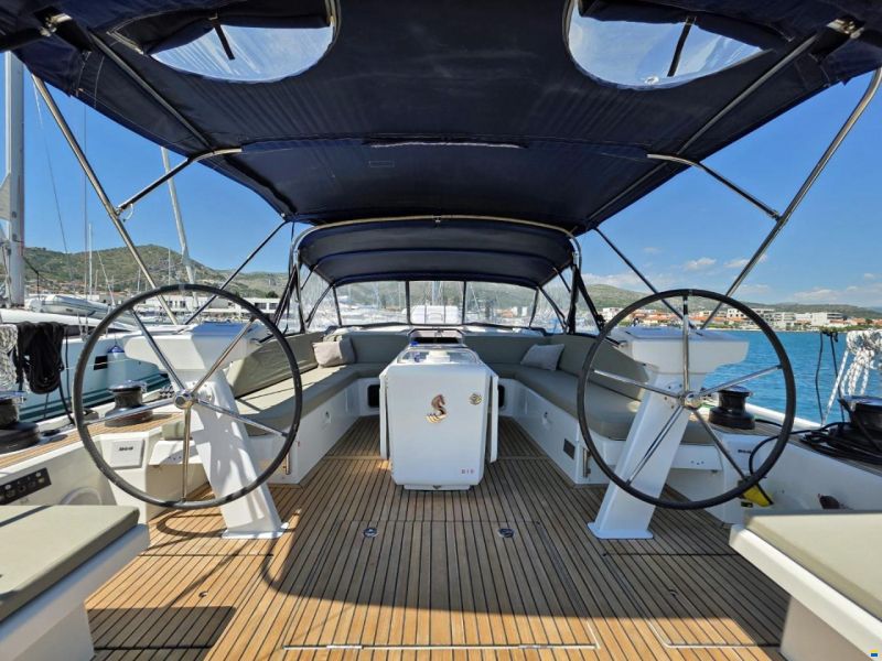 Beneteau Oceanis 51.1