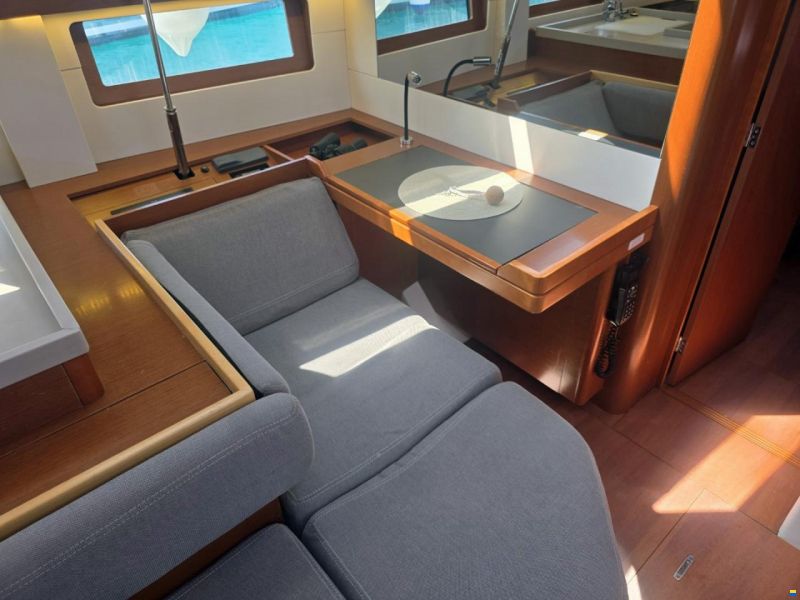 Beneteau Oceanis 51.1
