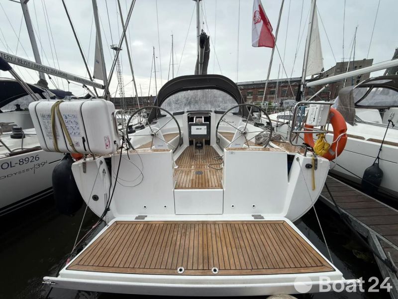 Hanse 348
