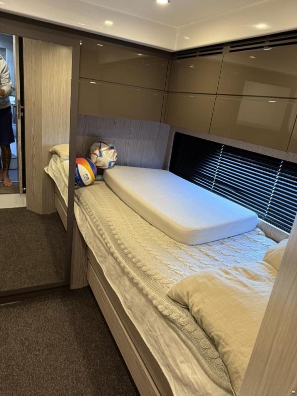 Azimut 43 Atlantis