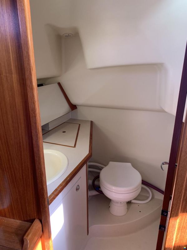 Hunter Marine 306