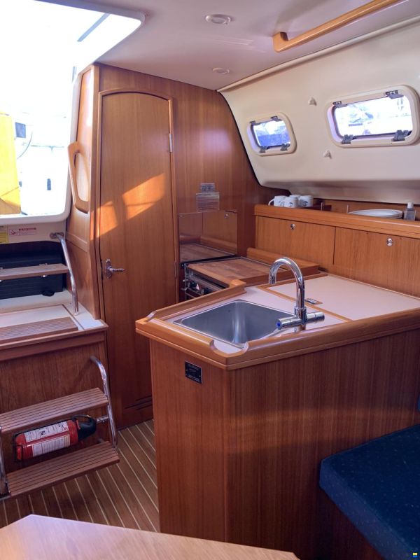 Hunter Marine 306
