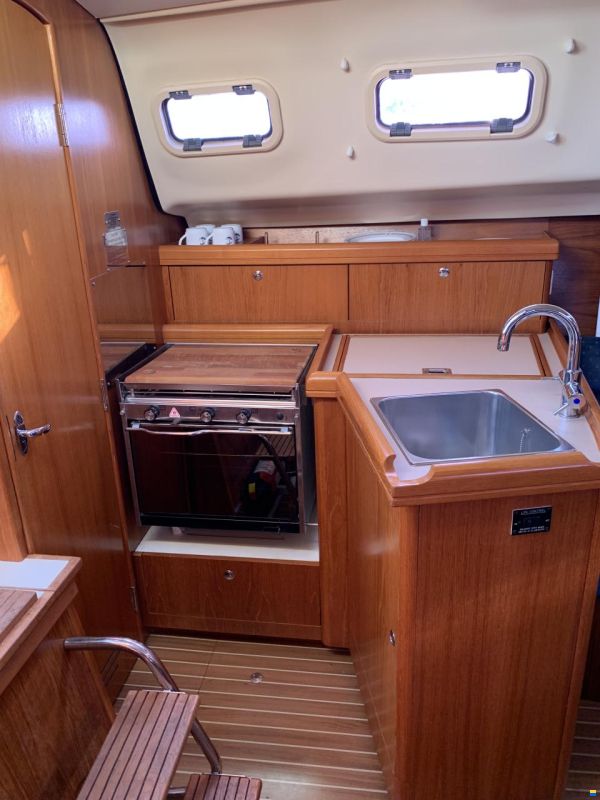 Hunter Marine 306