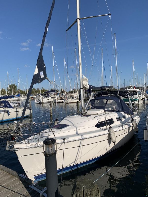Hunter Marine 306