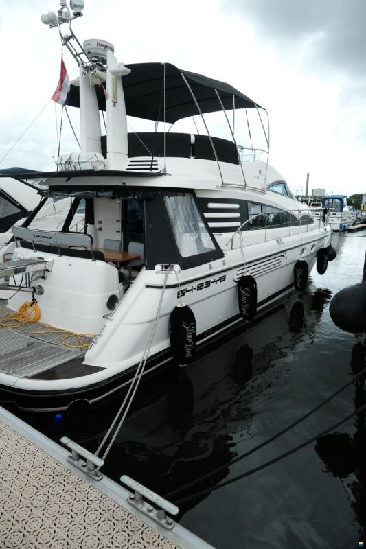 Fairline Squadron 52