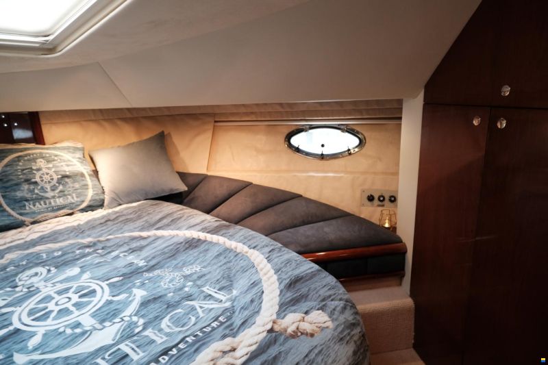 Fairline Squadron 52