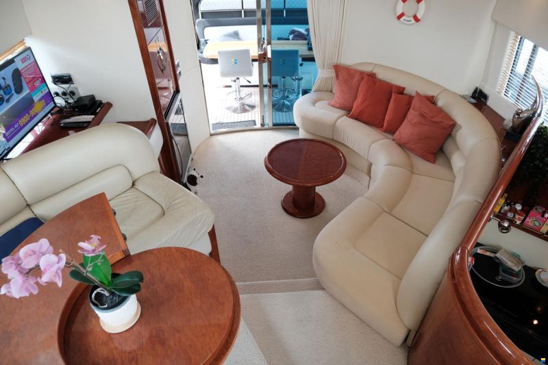 Fairline Squadron 52