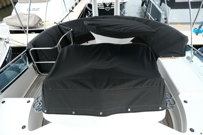 Fairline Squadron 52