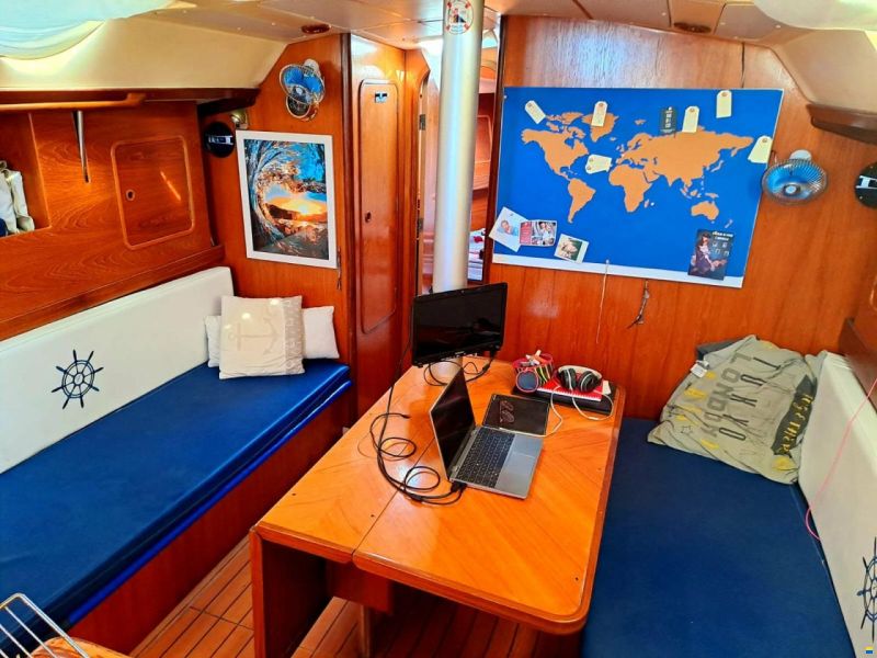 Beneteau Oceanis 390