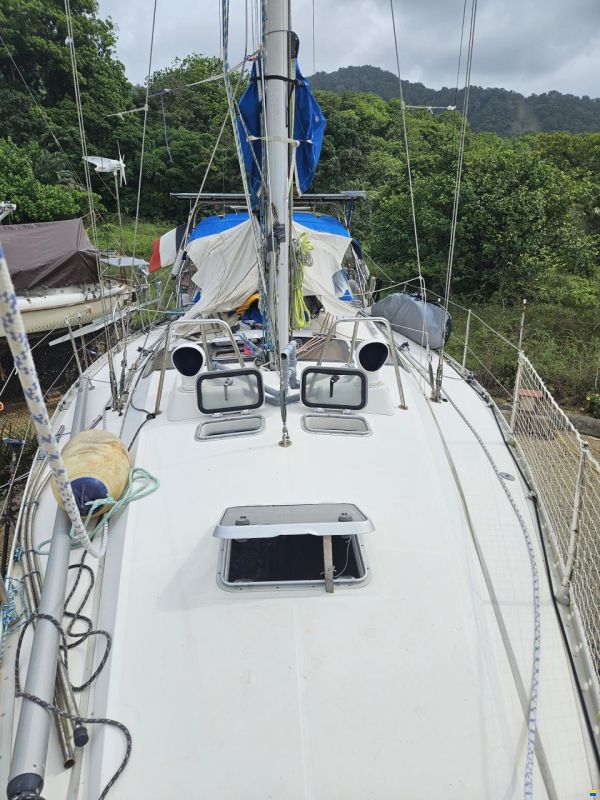 Beneteau Oceanis 390