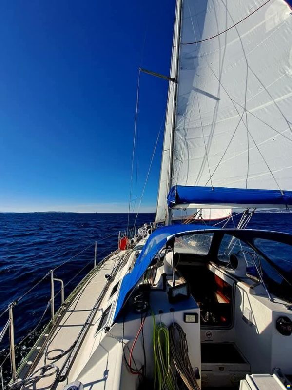 Beneteau Oceanis 390