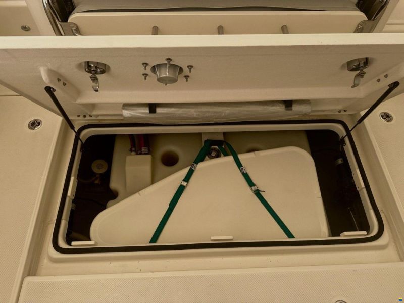 Quicksilver 805 PILOTHOUSE