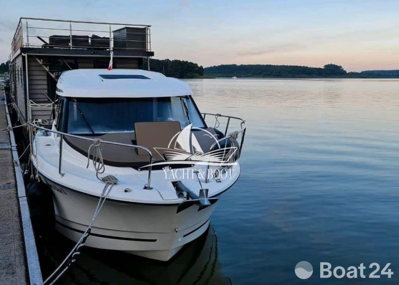Jeanneau Merry Fisher 795