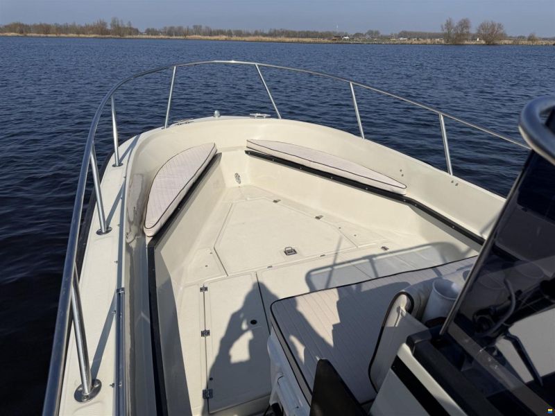 Boston Whaler OUTRAGE 25