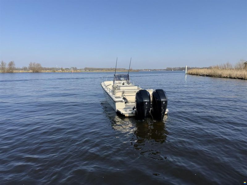 Boston Whaler OUTRAGE 25