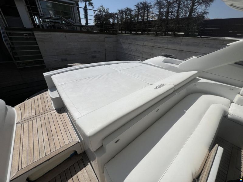 Pershing 50