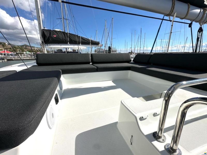 Lagoon 43